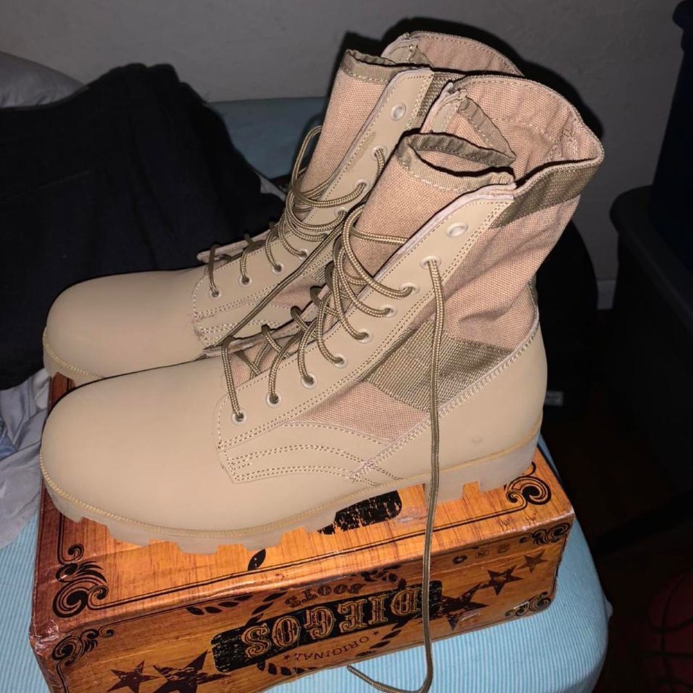 desert combat boots